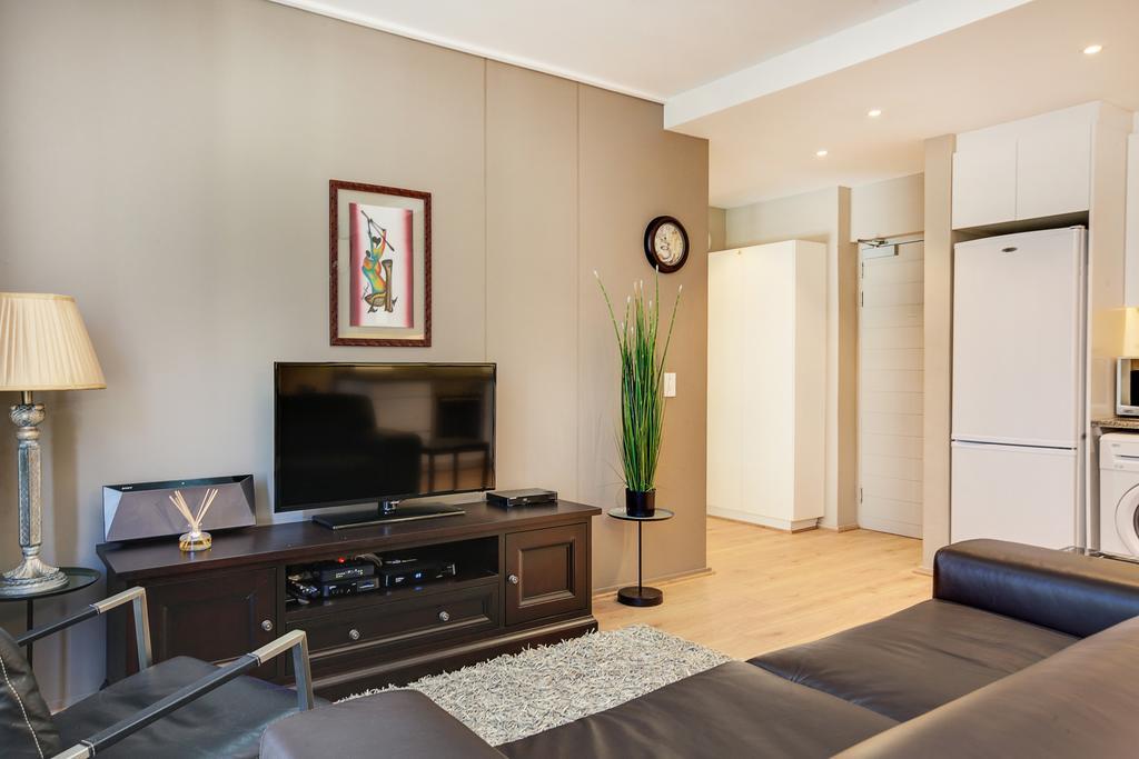 The Odyssee 409 เคปทาวน์ ภายนอก รูปภาพ