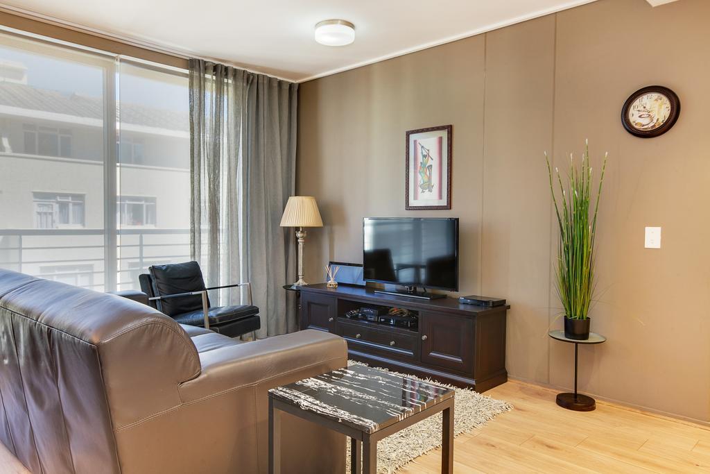 The Odyssee 409 เคปทาวน์ ภายนอก รูปภาพ